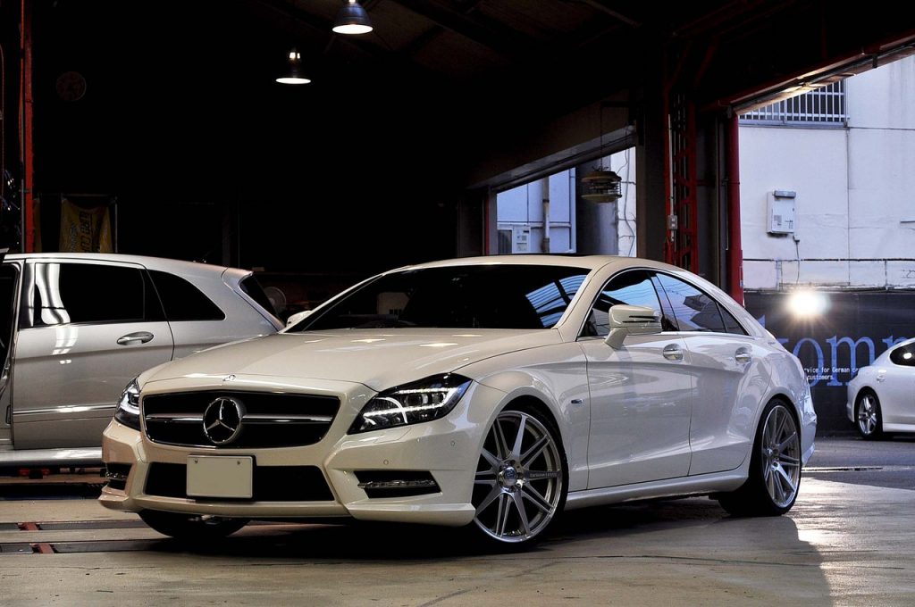 Mercedes-Benz C218 Owners Manuals