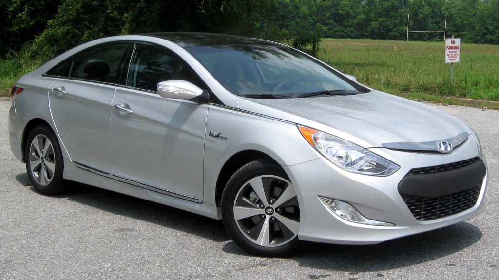 Hyundai Sonata - The Sixth Generation (YF)